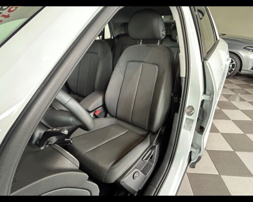 Audi Q2 Q2 30 TFSI Business - immagine 17