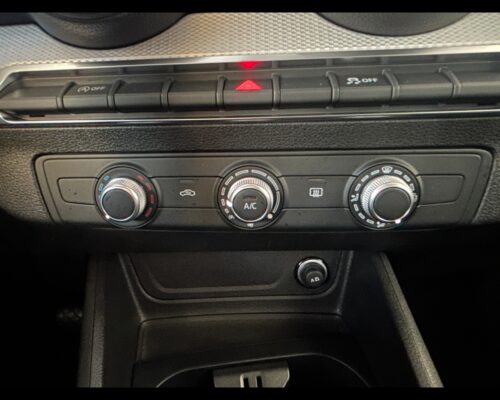 Audi Q2 Q2 30 TFSI Business - immagine 20