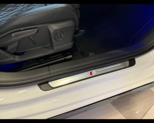 Audi A3 4ª serie S3 SPB TFSI 310 CV quattro S tronic - immagine 29