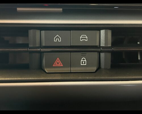 Jeep Avenger Avenger 1.2 Turbo 110 CV MHEV Summit - immagine 13