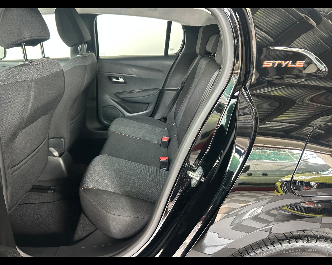 Peugeot 208 2ª serie 208 Hybrid 110 e-DCS6 Style - immagine 15