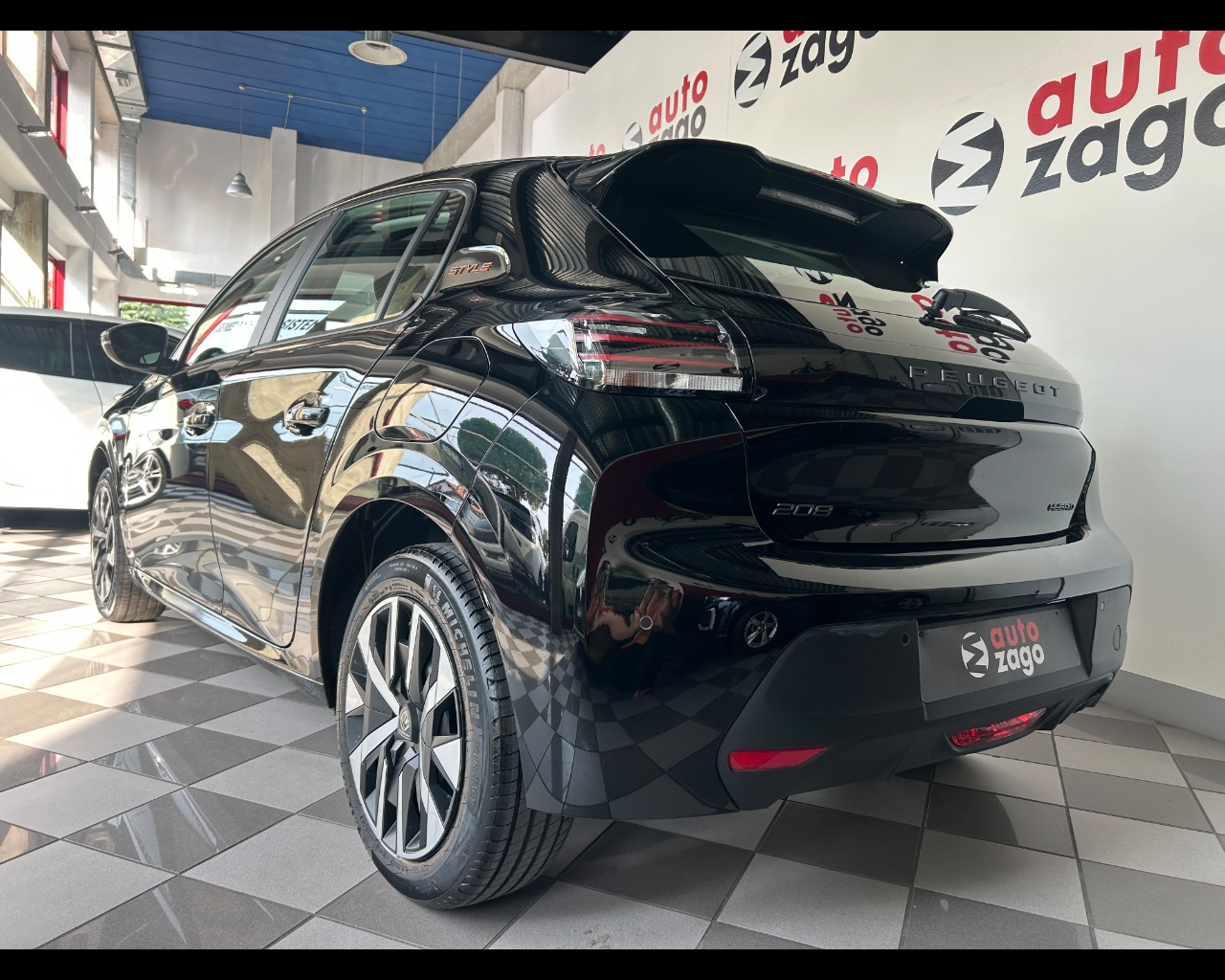 Peugeot 208 2ª serie 208 Hybrid 110 e-DCS6 Style - immagine 24