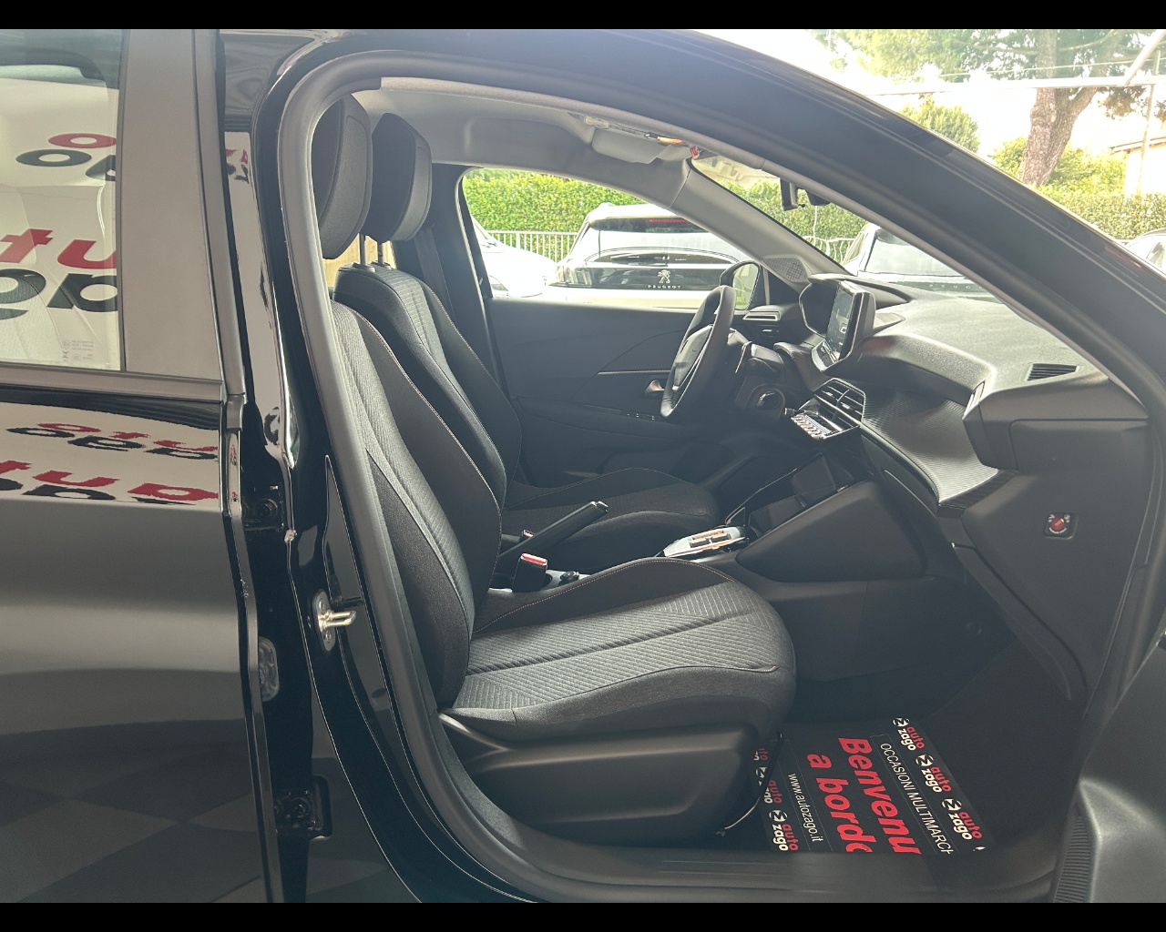 Peugeot 208 2ª serie 208 Hybrid 110 e-DCS6 Style - immagine 32