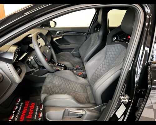 Audi A3 4ª serie RS 3 SPB TFSI quattro S tronic - immagine 42
