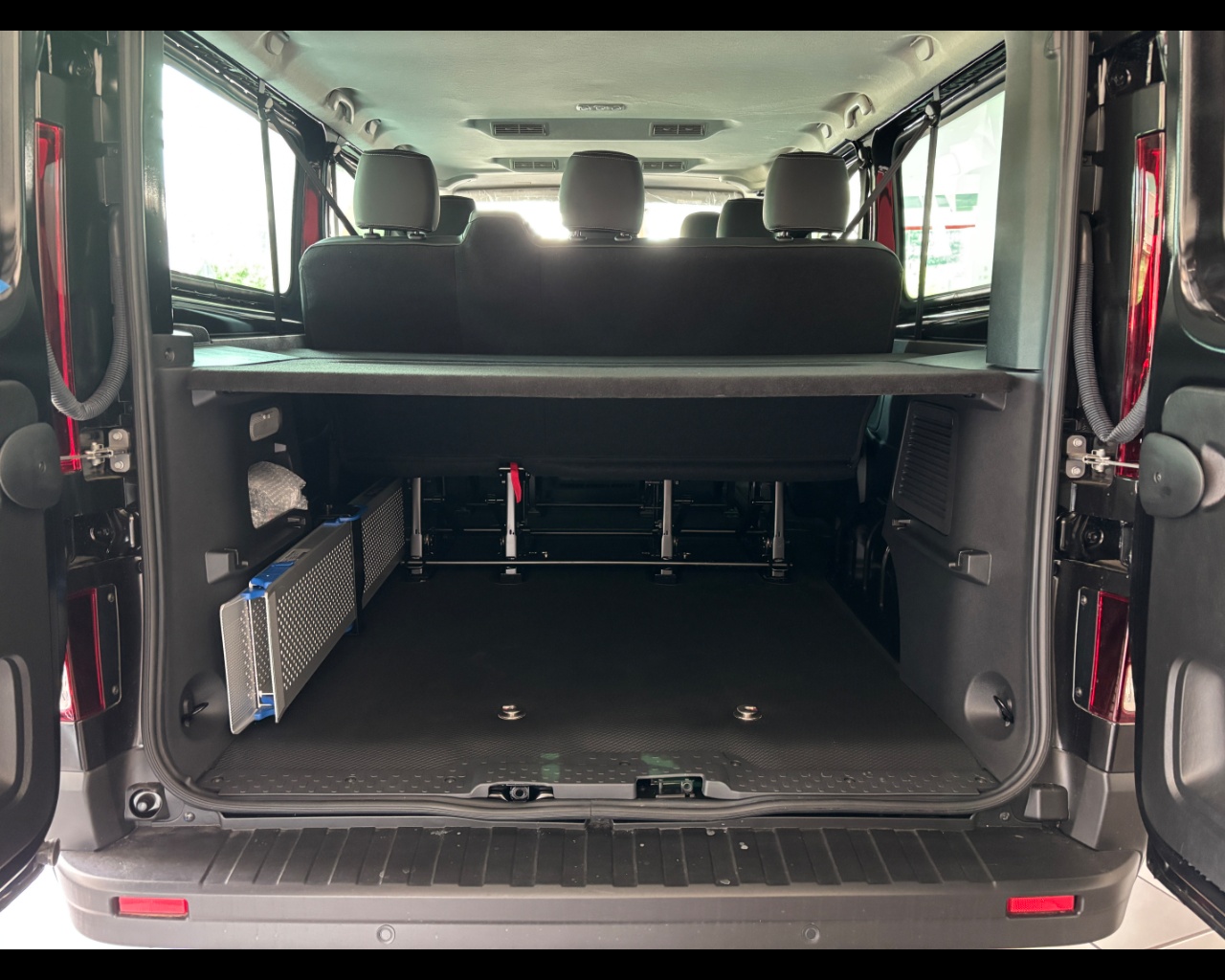 Renault Trafic 4ª serie Trafic BluedCi 150CV PL-TN Equilibre Easy Access - immagine 14