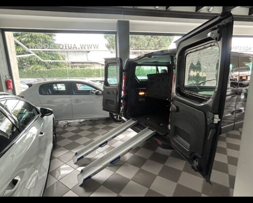 Renault Trafic 4ª serie Trafic BluedCi 150CV PL-TN Equilibre Easy Access - immagine 7