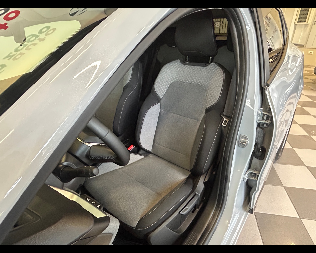 Renault Clio 5ª serie Clio TCe 90 CV 5 porte Evolution - immagine 23