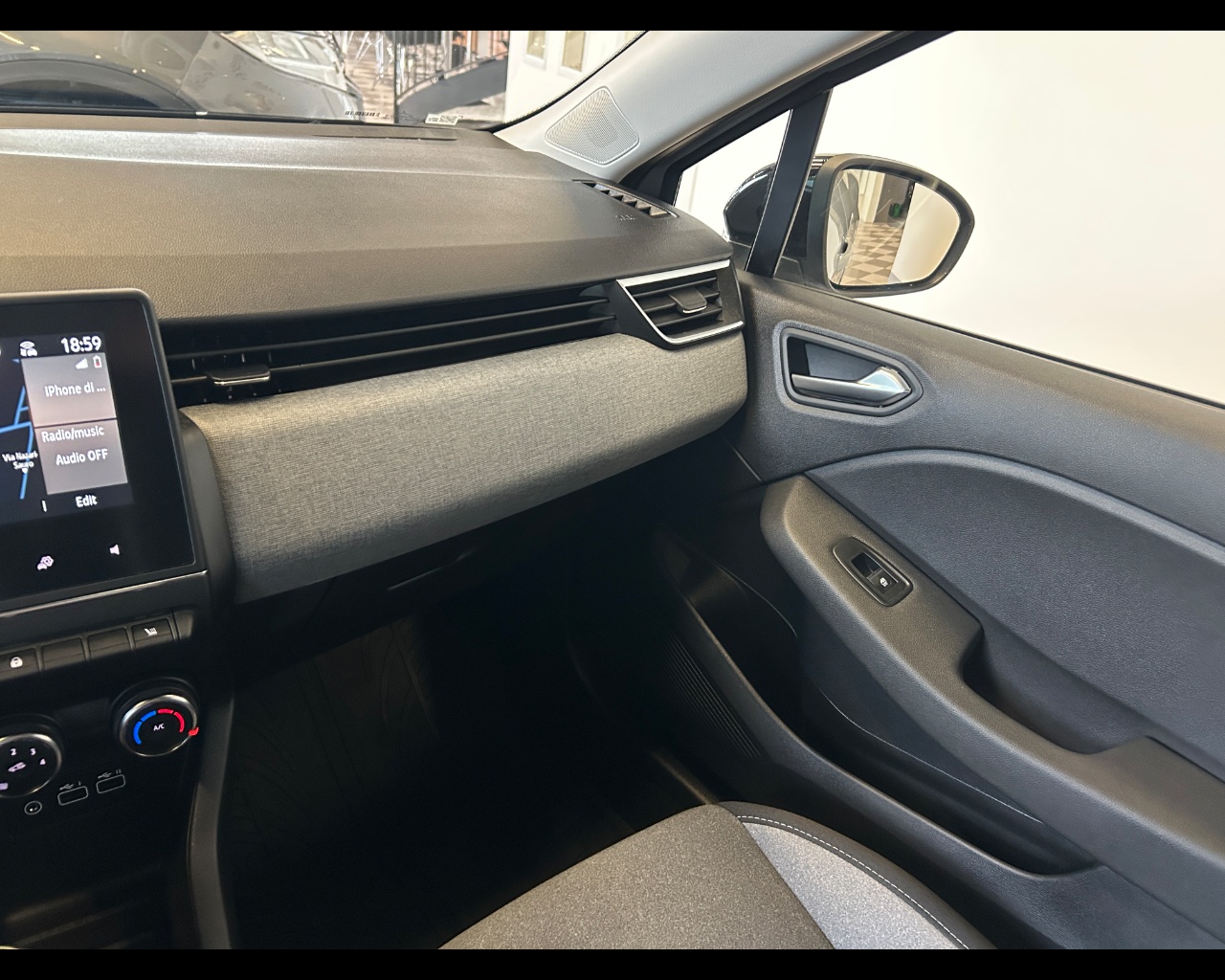 Renault Clio 5ª serie Clio TCe 90 CV 5 porte Evolution - immagine 35
