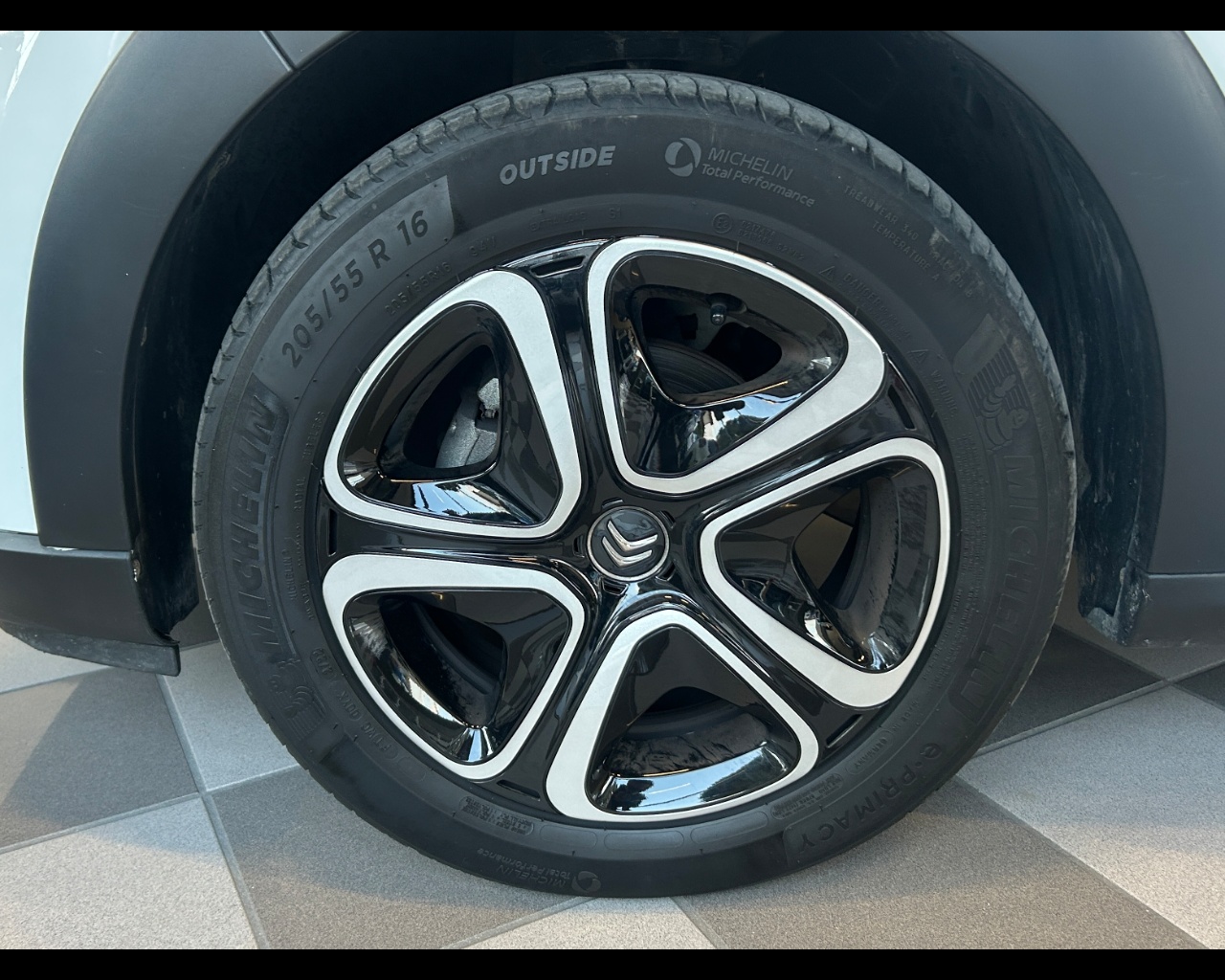 Citroen C3 3ª serie C3 PureTech 83 S&S Shine - immagine 2