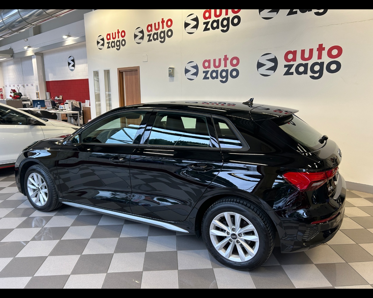 Audi A3 4ª serie A3 SPB 35 TFSI Business Advanced - immagine 3