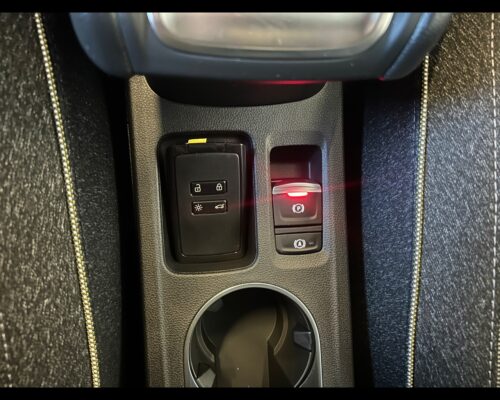 Renault Captur 2ª serie Captur TCe 90 CV Techno - immagine 31