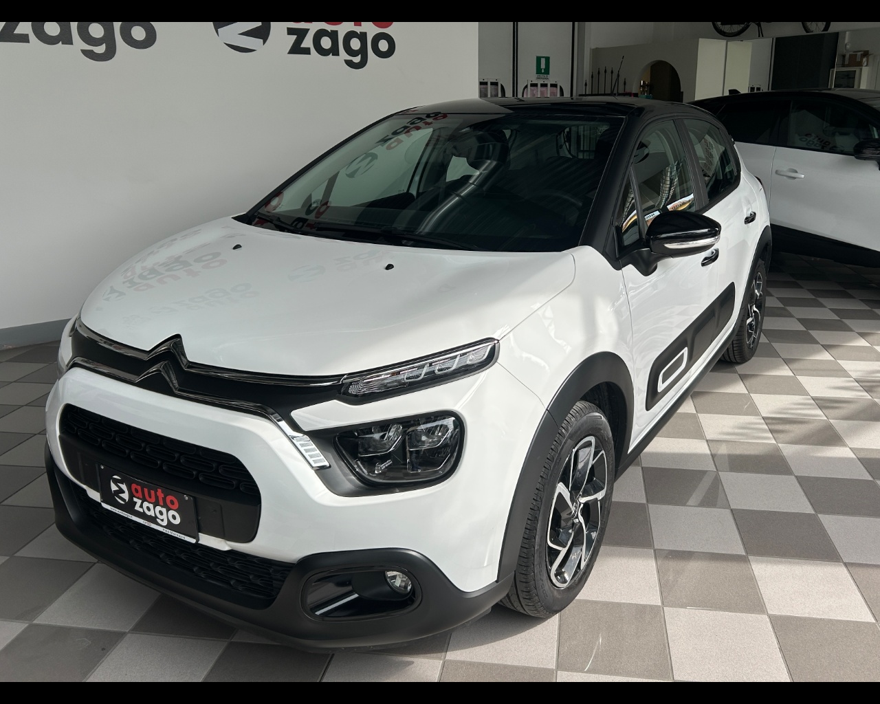 Citroen C3 3ª serie C3 PureTech 83 S&S Shine