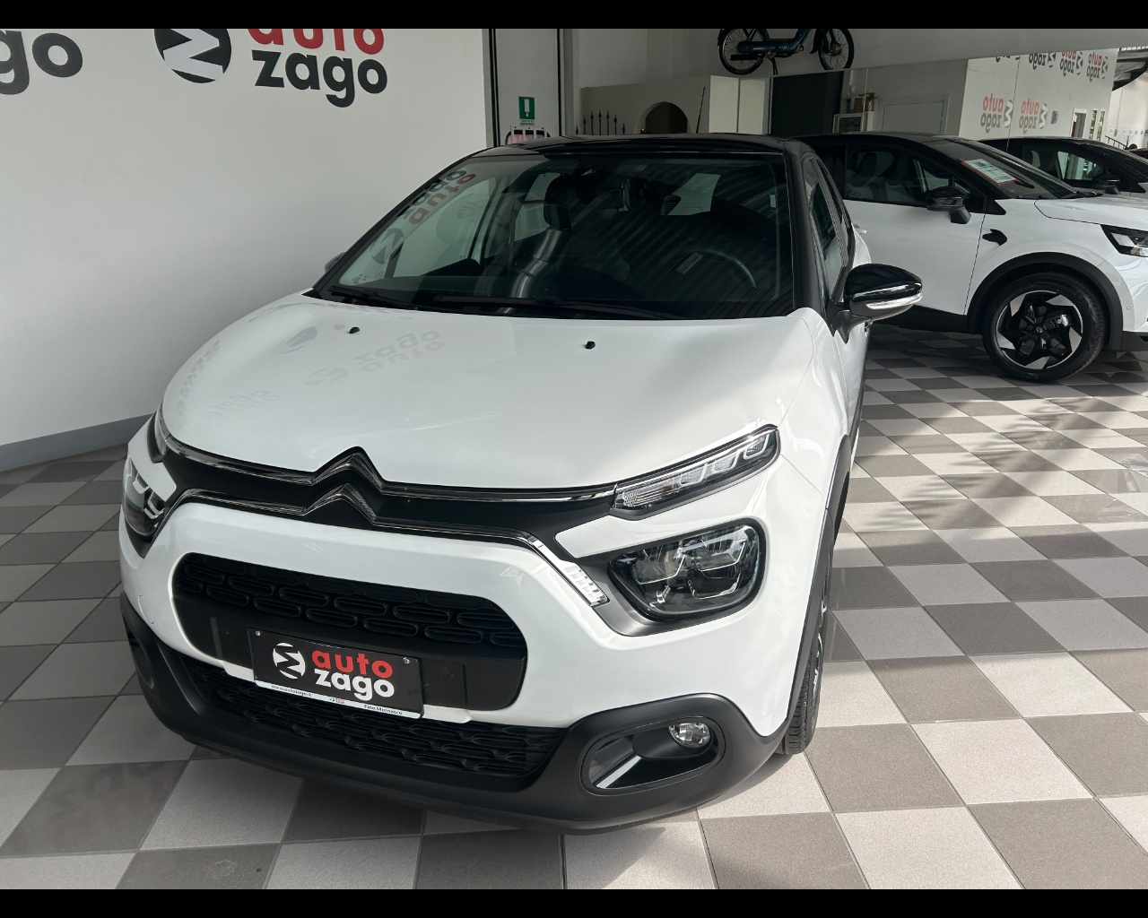 Citroen C3 3ª serie C3 PureTech 83 S&S Shine - immagine 16