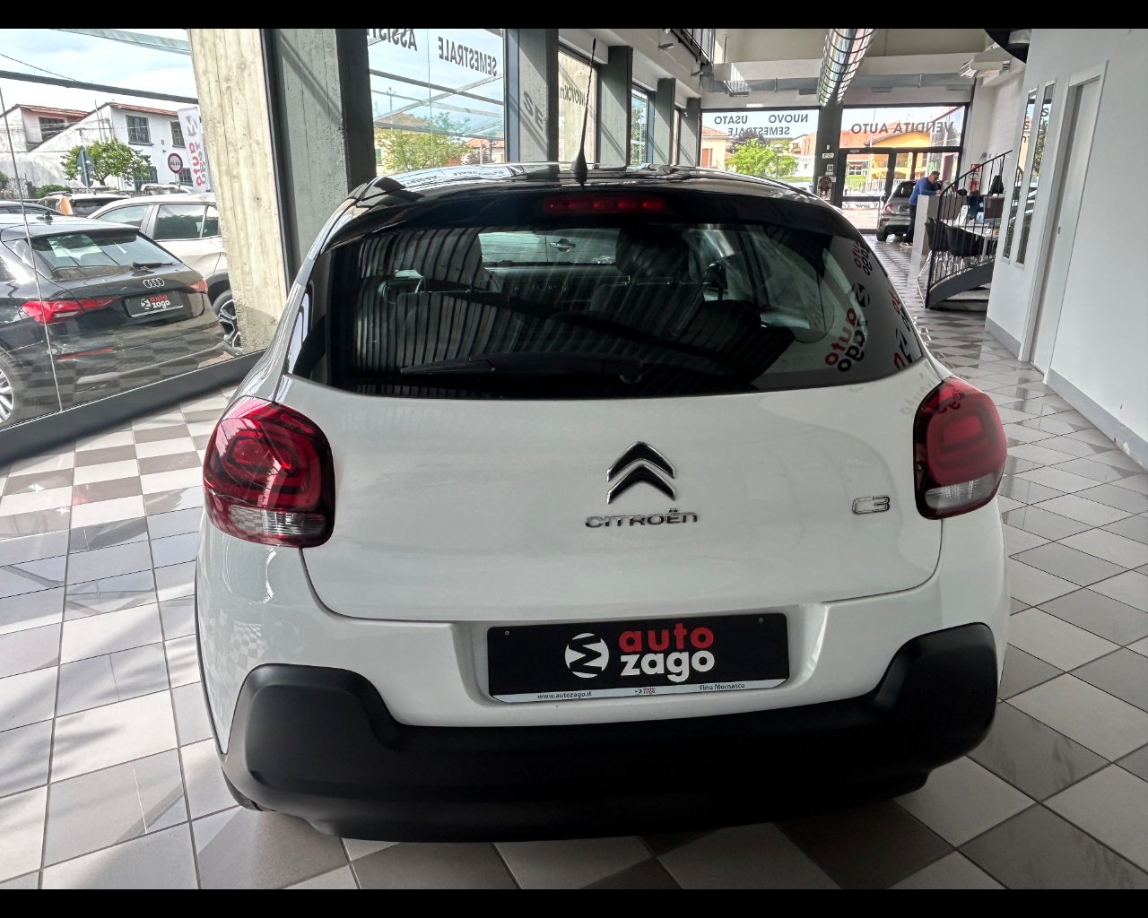 Citroen C3 3ª serie C3 PureTech 83 S&S Shine - immagine 18