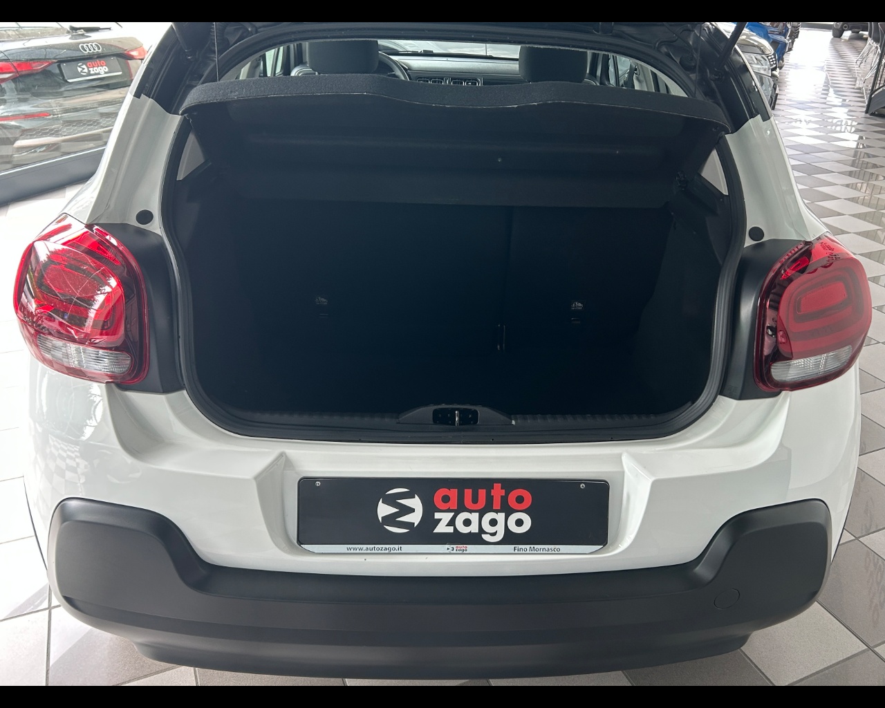 Citroen C3 3ª serie C3 PureTech 83 S&S Shine - immagine 37