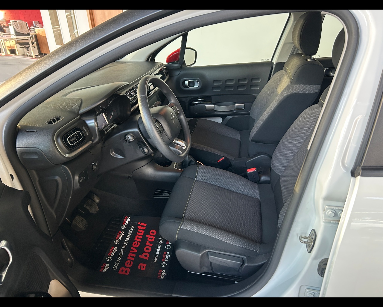 Citroen C3 3ª serie C3 PureTech 83 S&S Shine - immagine 8