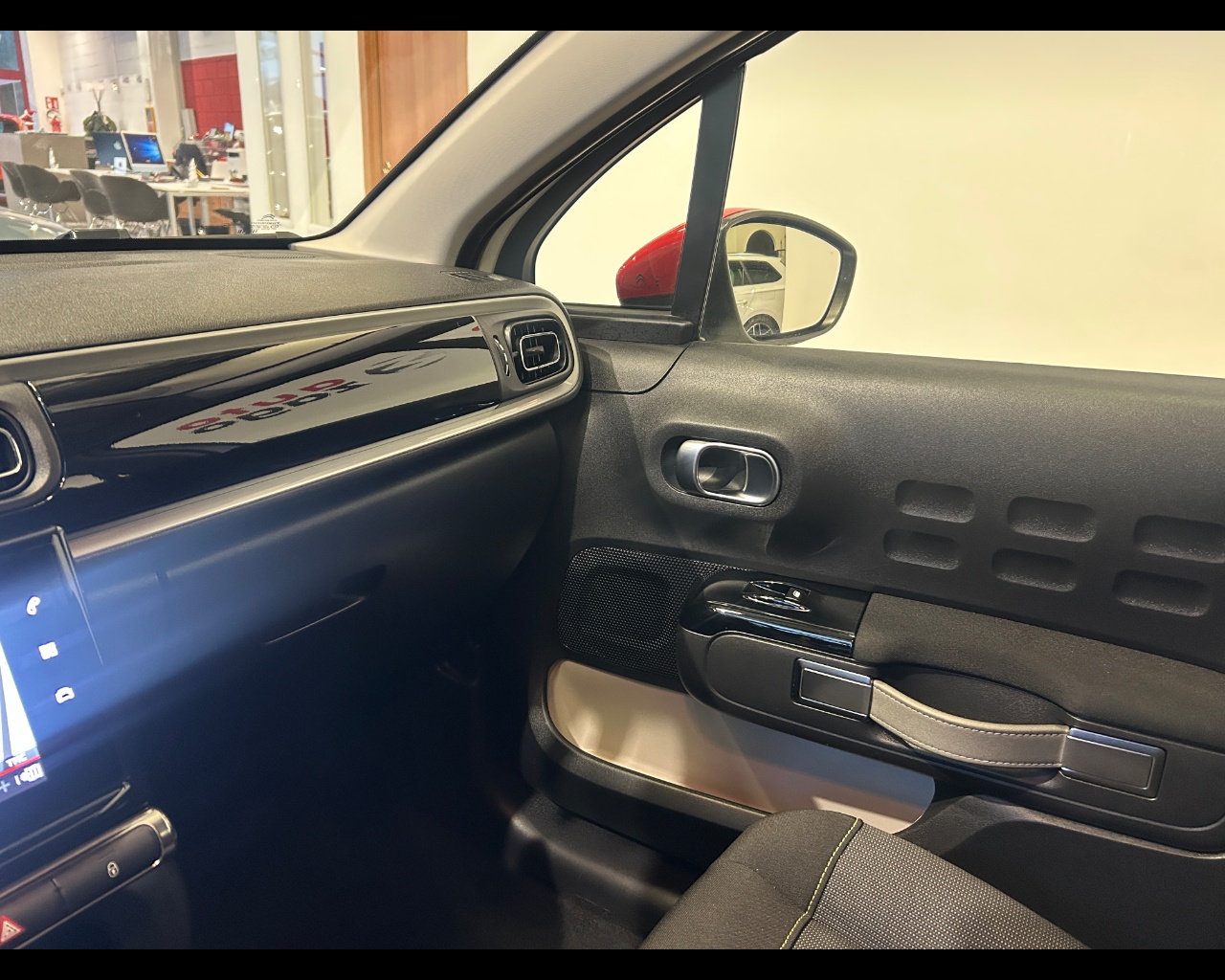 Citroen C3 3ª serie C3 PureTech 83 S&S Shine - immagine 19
