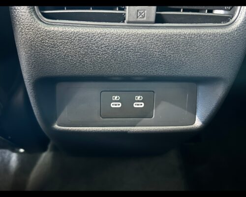 Nissan Qashqai 3ª serie Qashqai MHEV 158 CV Xtronic 4WD Tekna - immagine 34