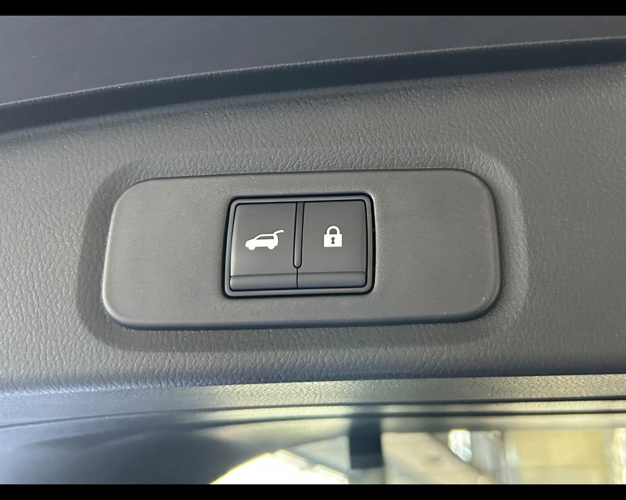 Nissan Qashqai 3ª serie Qashqai MHEV 158 CV Xtronic 4WD Tekna - immagine 42