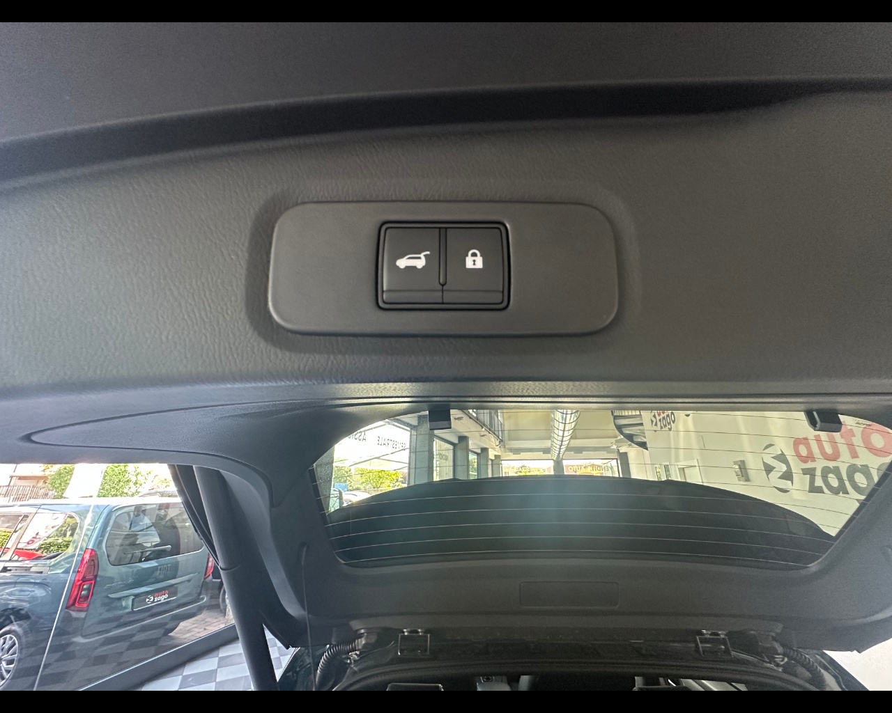 Nissan Qashqai 3ª serie Qashqai MHEV 158 CV Xtronic 4WD Tekna - immagine 46