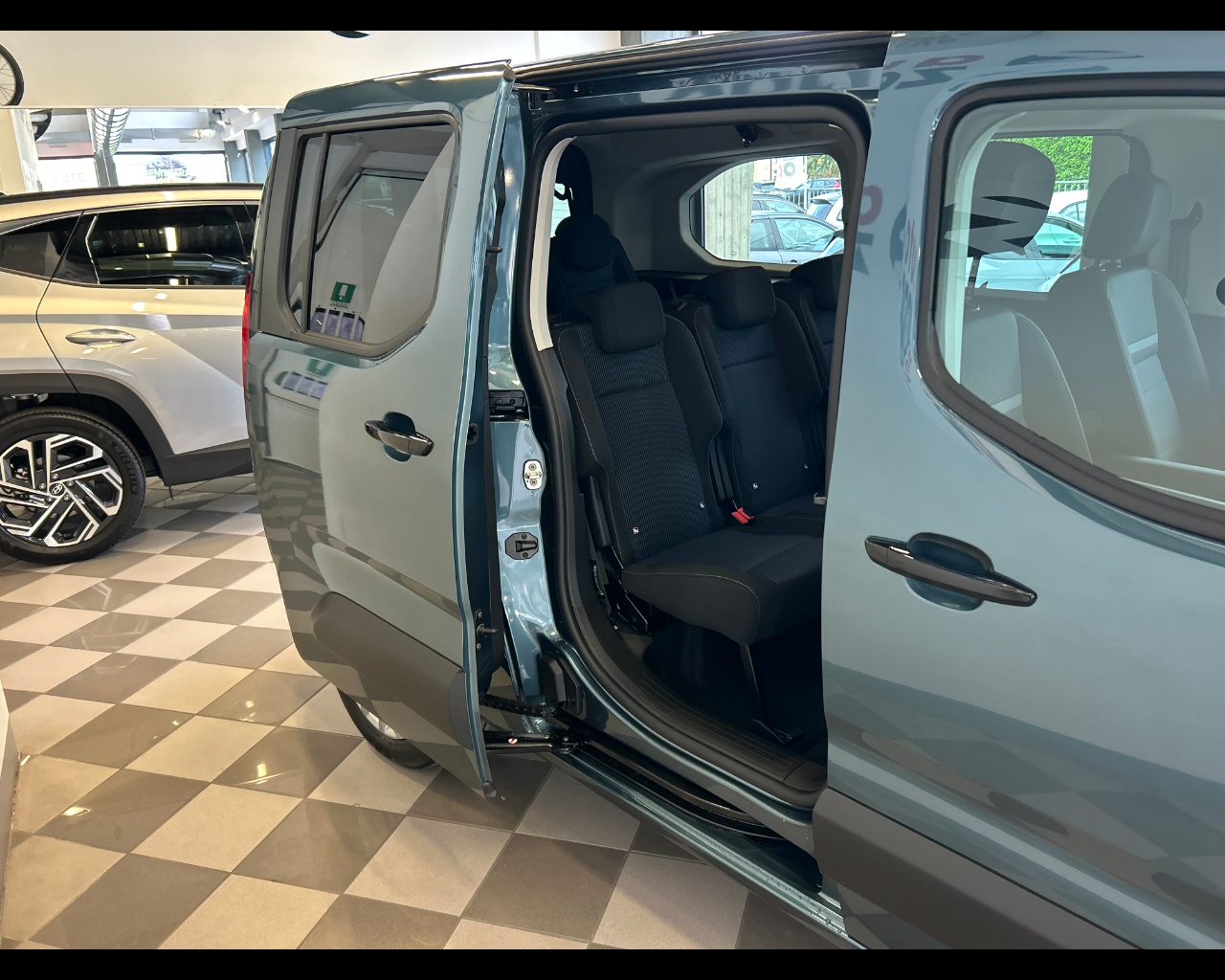 Fiat Doblò 4ª serie Doblò 1.5 BlueHdi 130CV PL Combi 7 posti - immagine 27