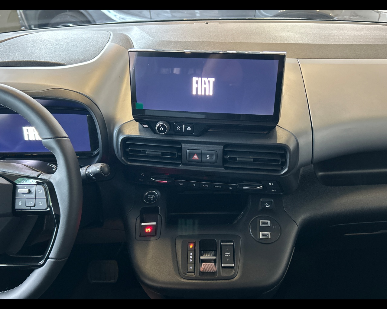Fiat Doblò 4ª serie Doblò 1.5 BlueHdi 130CV PL Combi 7 posti - immagine 35