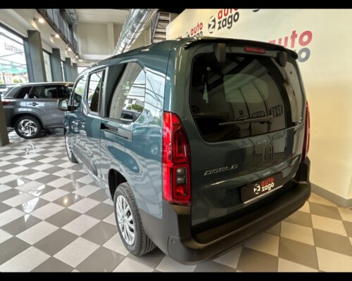 Fiat Doblò 4ª serie Doblò 1.5 BlueHdi 130CV PL Combi 7 posti - immagine 4