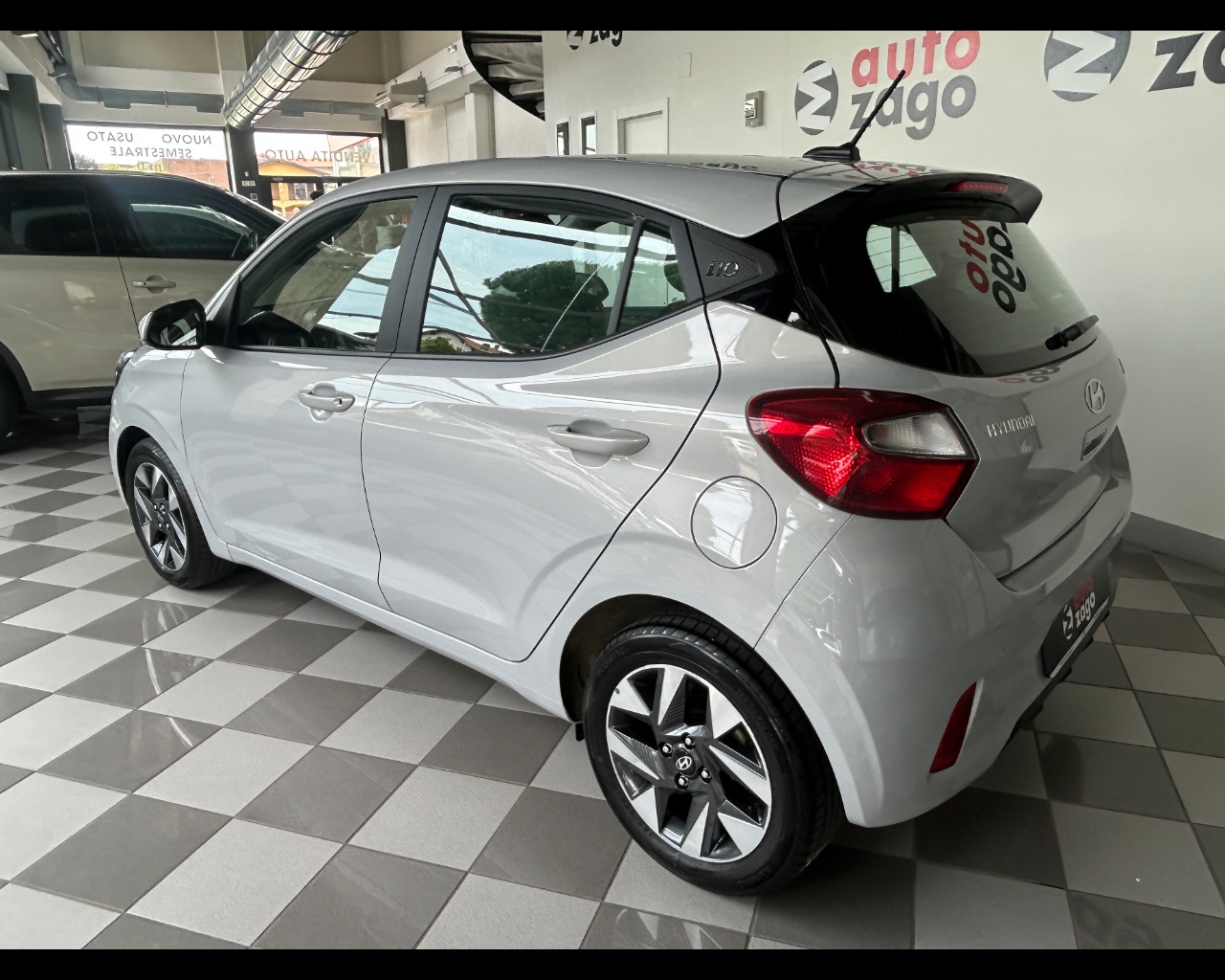 Hyundai I10 3ª serie i10 1.0 MPI CONNECTLINE - immagine 4