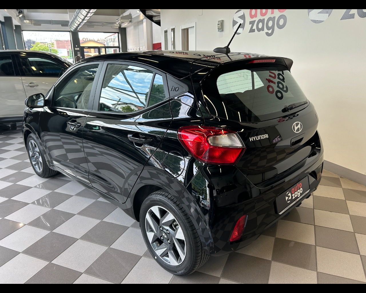Hyundai I10 3ª serie i10 1.0 MPI CONNECTLINE - immagine 4