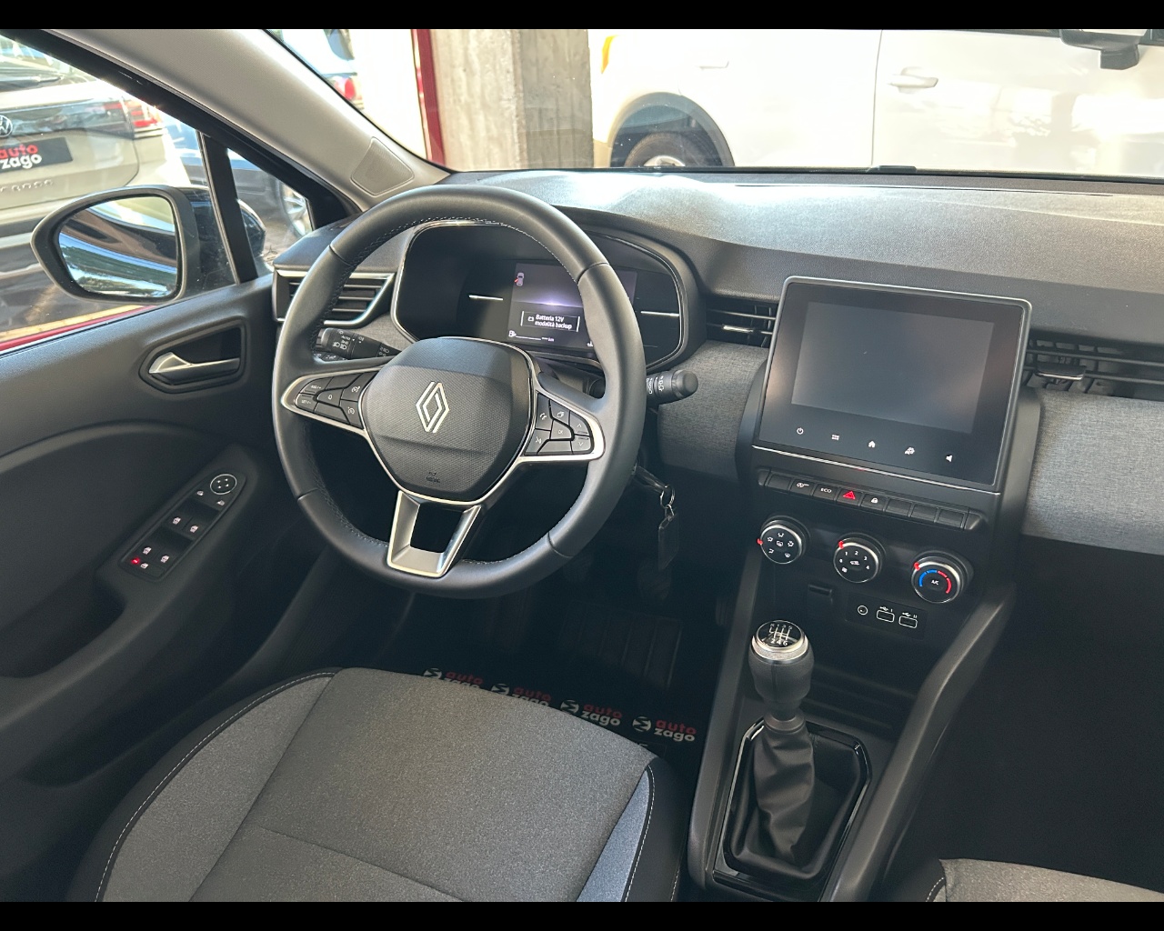 Renault Clio 5ª serie Clio TCe 90 CV 5 porte Evolution - immagine 9