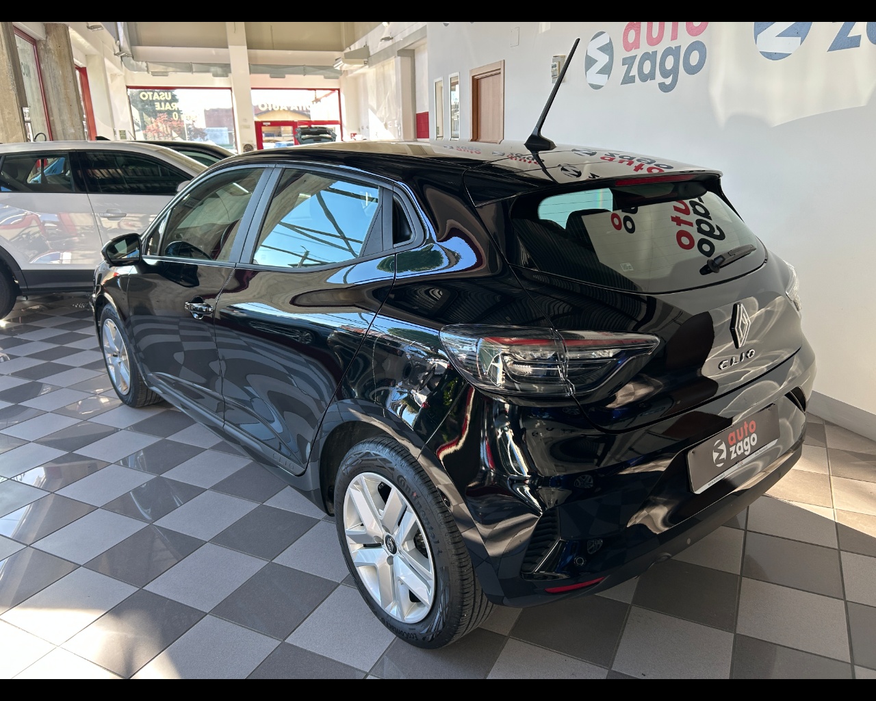 Renault Clio 5ª serie Clio TCe 90 CV 5 porte Evolution - immagine 26
