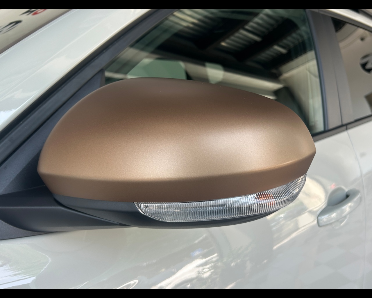 Dacia Duster 3ª serie Duster Hybrid-G 150 CV auto 4x4 Extreme - immagine 18