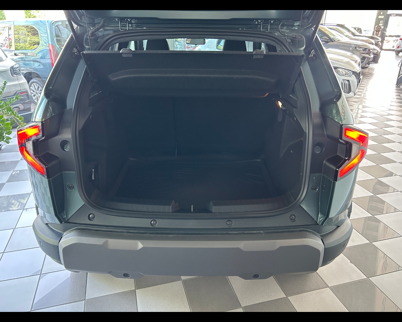 Dacia Duster 3ª serie Duster Eco-G 120 CV Extreme - immagine 29