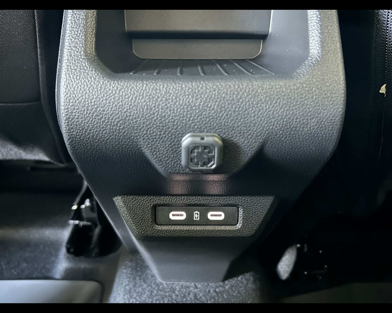 Dacia Duster 3ª serie Duster Eco-G 120 CV Extreme - immagine 32