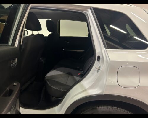 Suzuki Vitara (2015) - Vitara 1.4 Hybrid 4WD Allgrip Cool - immagine 11