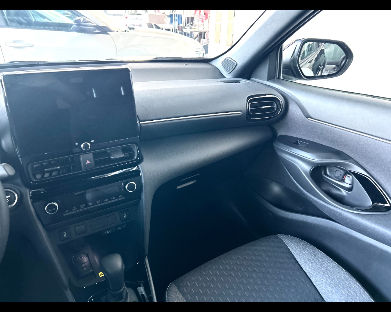 Toyota Yaris cross Yaris Cross 1.5 Hybrid 5p. E-CVT Trend - immagine 29