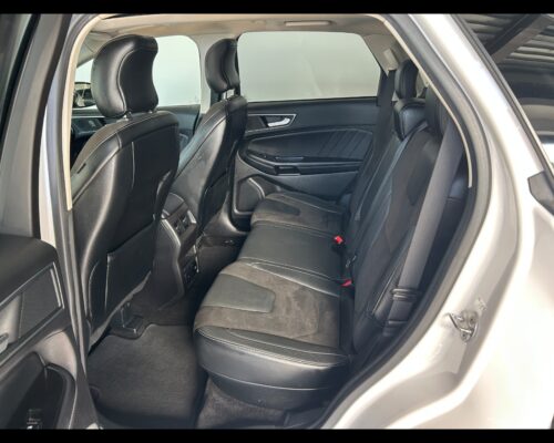 Ford Edge - 2.0 TDCI 210 CV AWD S&S Powershift ST Line - immagine 32