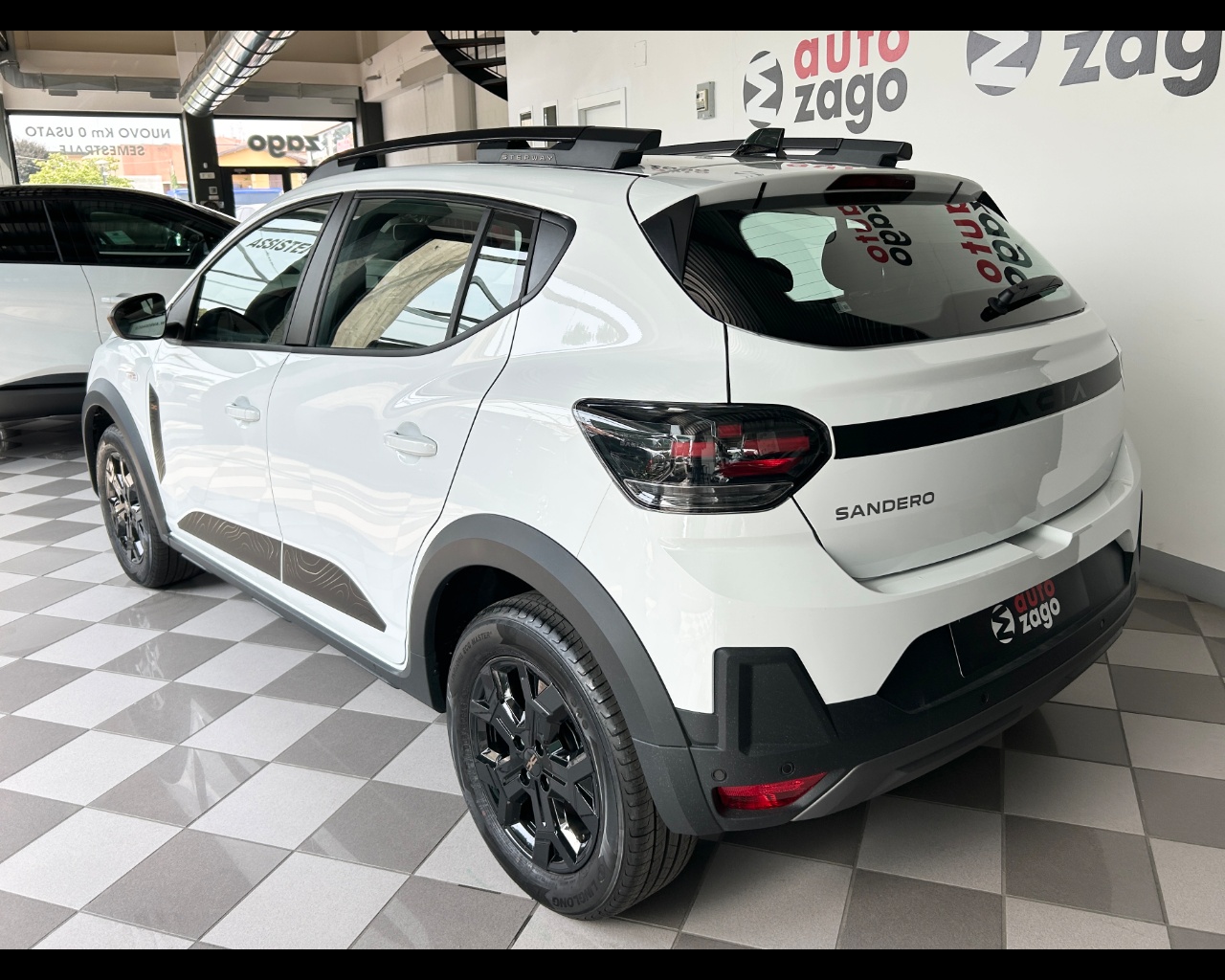 Dacia Sandero 3ª serie Sandero Stepway 1.2 TCe Eco-G Extreme - immagine 4