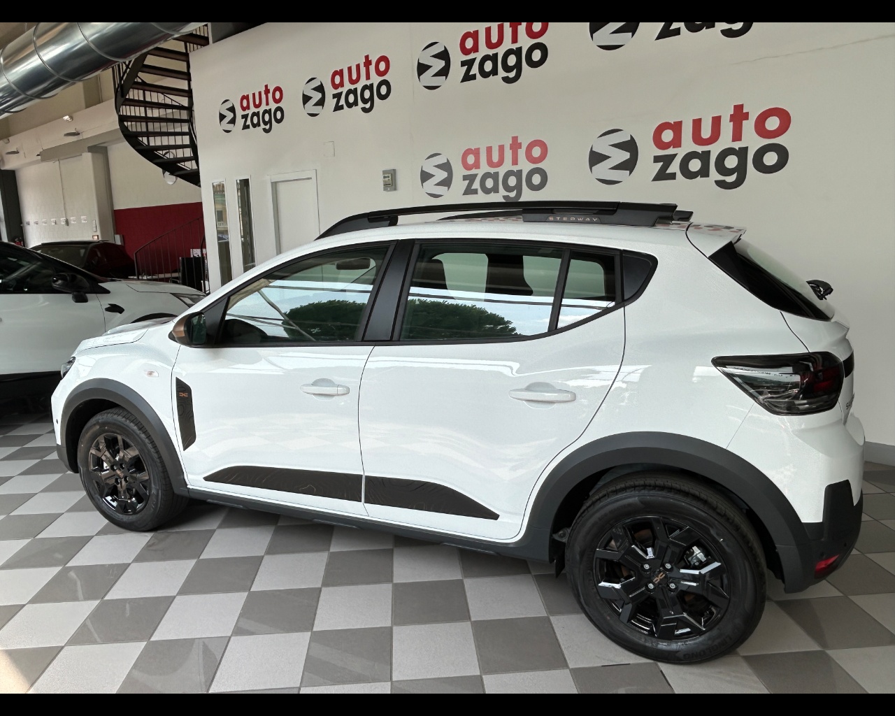 Dacia Sandero 3ª serie Sandero Stepway 1.2 TCe Eco-G Extreme - immagine 3