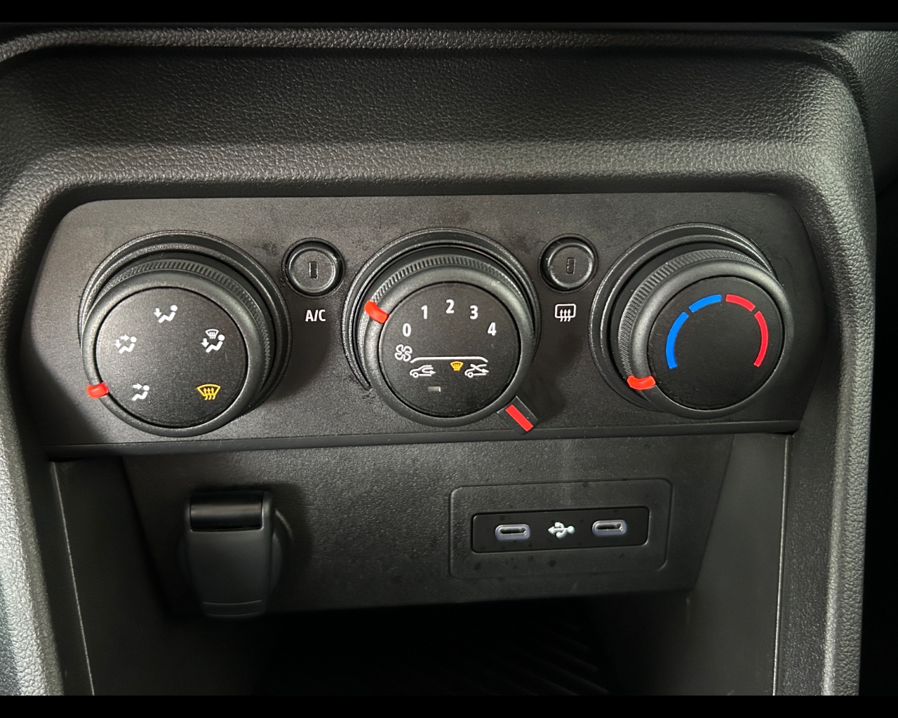 Dacia Sandero 3ª serie Sandero Stepway Eco-G 120 CV Expression - immagine 11