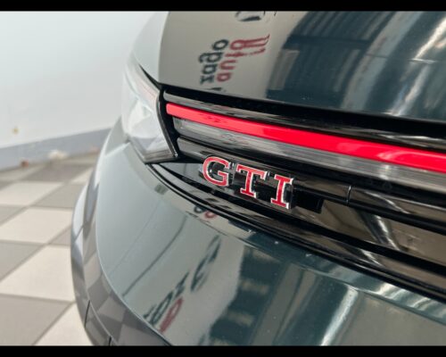 Volkswagen Golf 8ª serie Golf 2.0 TSI DSG Edition 50 GTI - immagine 18