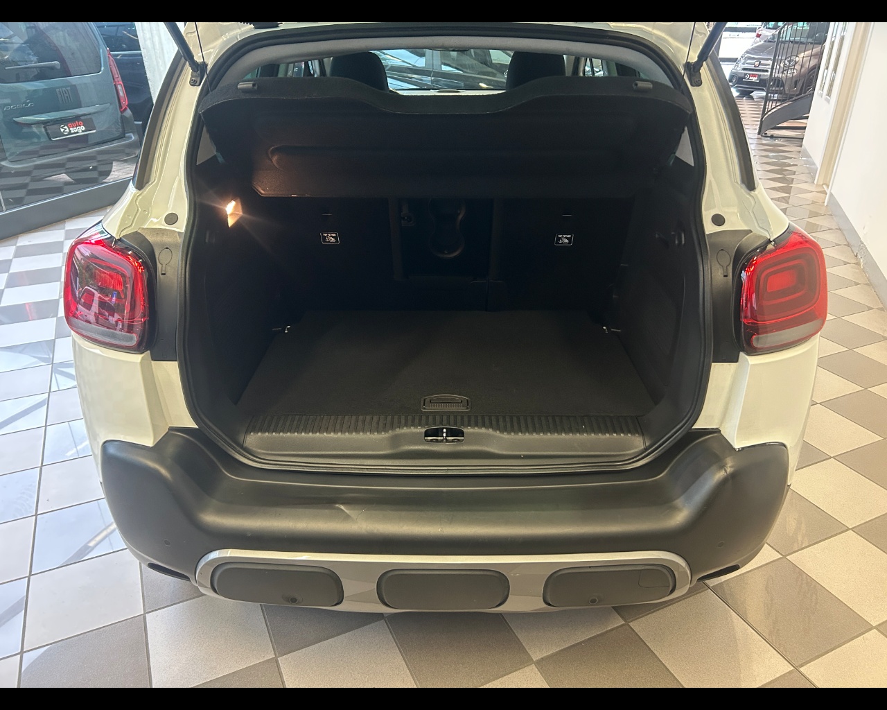 Citroen C3 aircross C3 Aircross PureTech 110 S&S EAT6 Shine - immagine 27