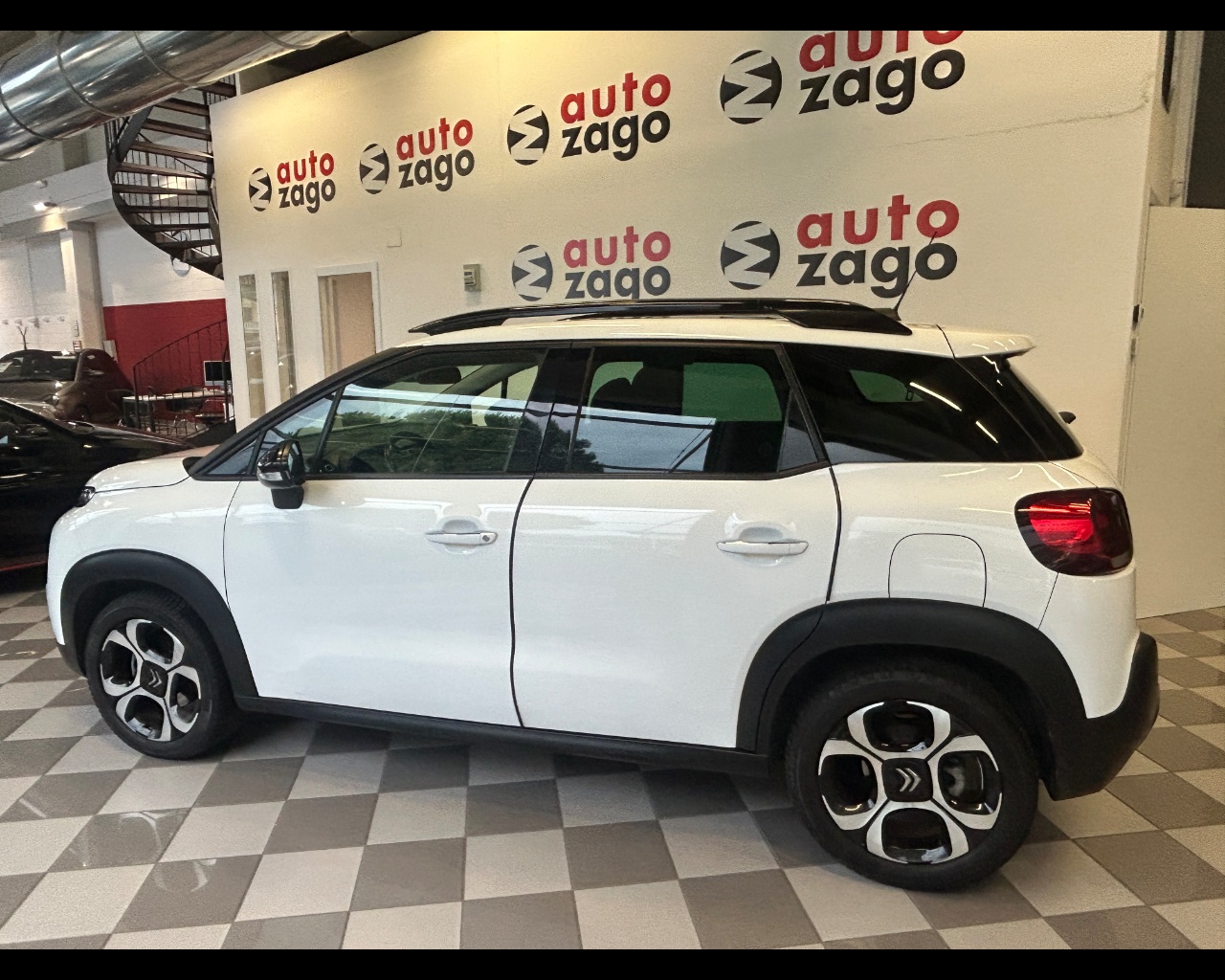 Citroen C3 aircross C3 Aircross PureTech 110 S&S EAT6 Shine - immagine 3