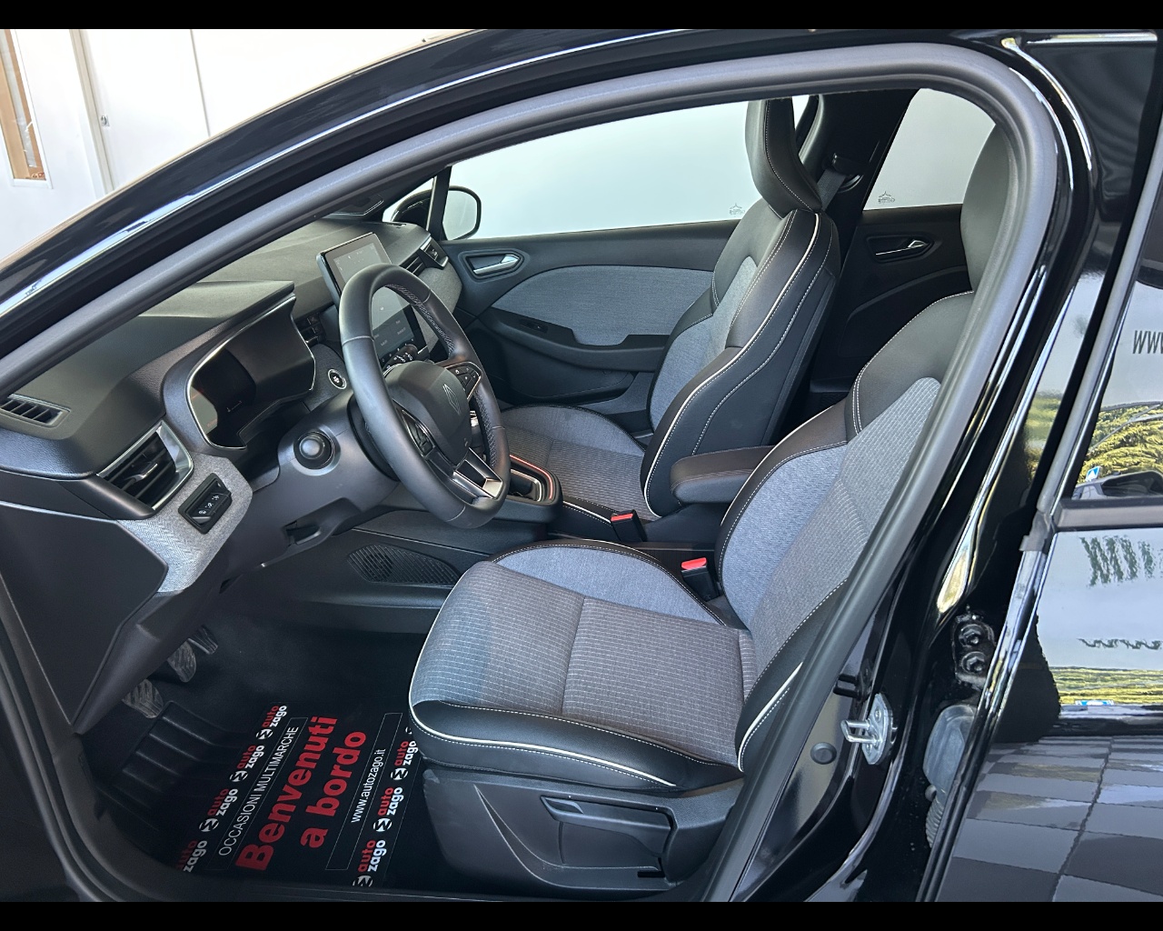 Renault Clio 5ª serie Clio TCe 90 CV 5 porte Techno - immagine 8