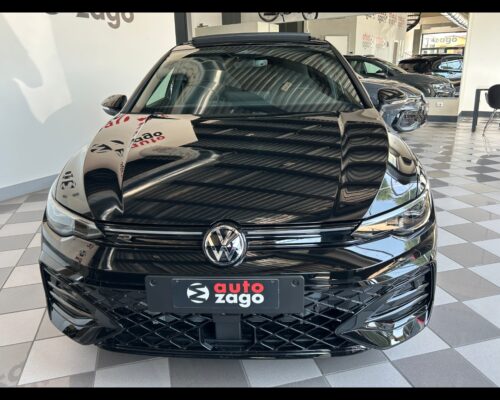 Volkswagen Golf 8ª serie Golf 1.5 eTSI 150 CV DSG R-Line - immagine 17