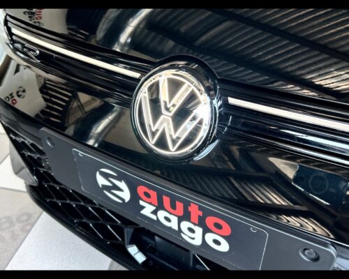 Volkswagen Golf 8ª serie Golf 1.5 eTSI 150 CV DSG R-Line - immagine 47