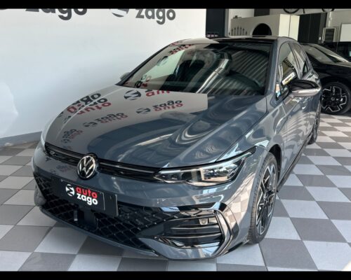 Volkswagen Golf 8ª serie Golf 1.5 eTSI 150 CV DSG R-Line - immagine 1