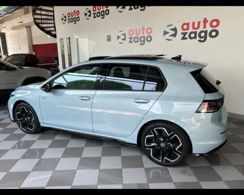Volkswagen Golf 8ª serie Golf 1.5 eTSI 150 CV DSG R-Line - immagine 3