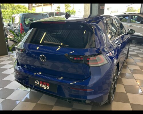 Volkswagen Golf 8ª serie Golf 1.5 eTSI 150 CV DSG R-Line - immagine 24