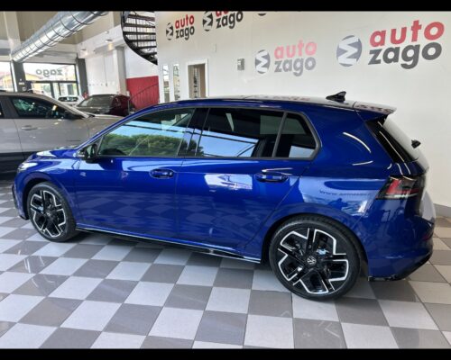Volkswagen Golf 8ª serie Golf 1.5 eTSI 150 CV DSG R-Line - immagine 3
